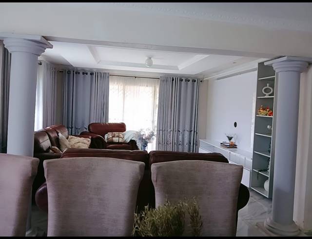 4 BEDROOM FREESTANDING FOR SALE IN SWEETWATERS